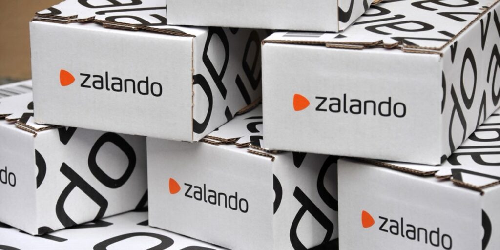 Zalando pl kod rabatowy SUMMEREXTRA zniżka minus 50 PLN wyprzedaż sezonowa lato 2026 moda ubrania buty damskie męskie minimalna kwota zamówienia 300 PLN darmowa dostawa okazja