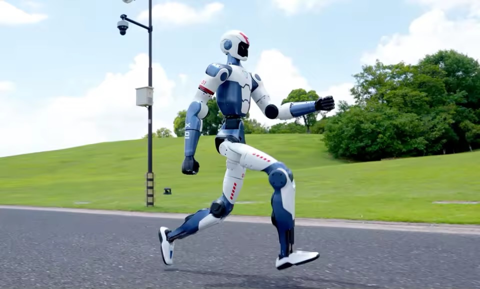 Zaawansowany robot humanoidalny Unitree R1 26DOF inteligentny robot kroczący z sztuczną inteligencją AI otwarty kod źródłowy SDK Heliora Tech platforma badawcza taniec robotyka przemysłowa okazja cena AliExpress VAT