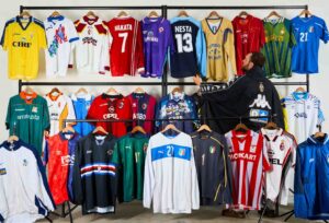 Promocja Classic Football Shirts kod rabatowy ITALY20 koszulki piłkarskie Włochy Serie A Juventus Milan Inter retro koszulki darmowa dostawa