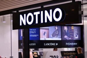 Promocja Notino 15 procent zniżki w aplikacji kod rabatowy sale kosmetyki perfumy