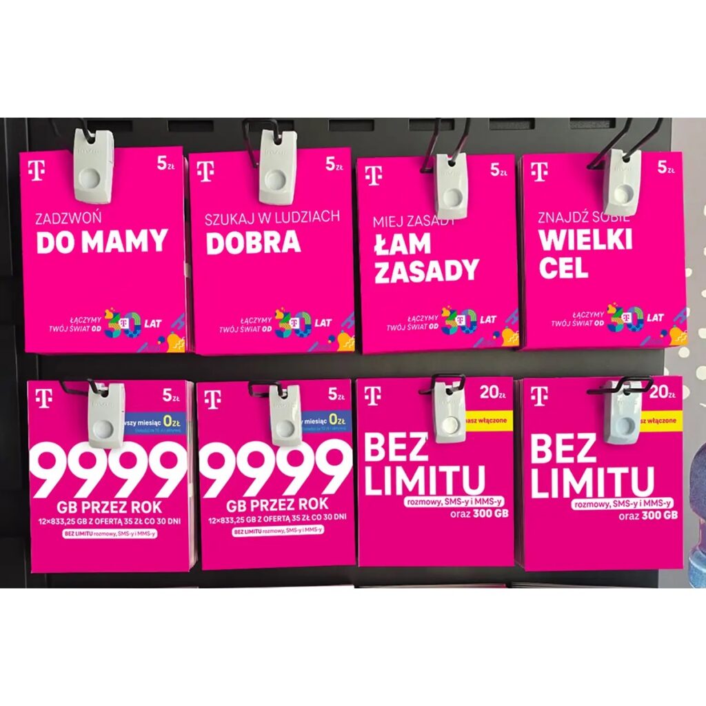 Promocja T-Mobile 30 lat darmowy nielimitowany internet na 30 dni Magenta Moments
